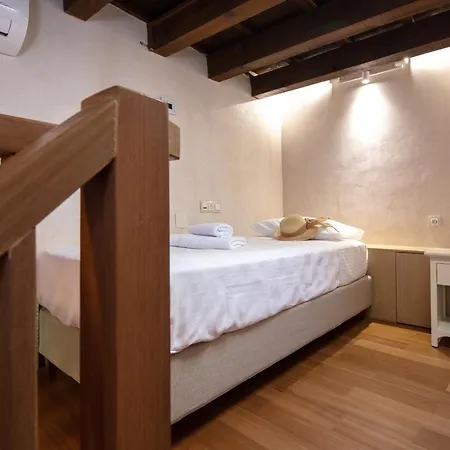 Domus Clodia, Sensing Rethymno's Old Town! Rethymno