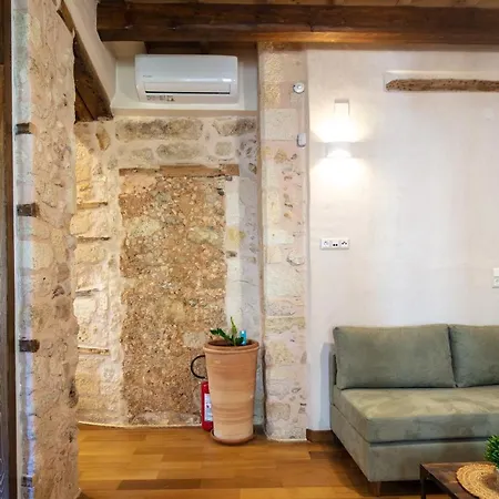 Vakantiehuis Domus Clodia, Sensing Rethymno's Old Town! *