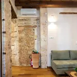 Feriehus Domus Clodia, Sensing Rethymno's Old Town! *