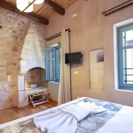 Domus Clodia, Sensing Rethymno's Old Town! *