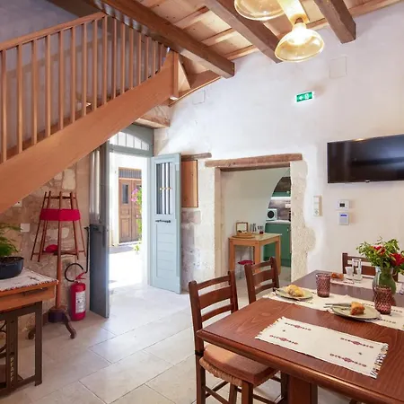 Domus Clodia, Sensing Rethymno's Old Town! ريثيمنو