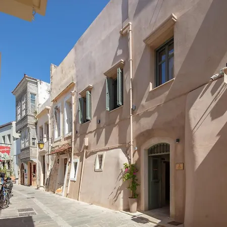 Holiday home Domus Clodia, Sensing Rethymno's Old Town!