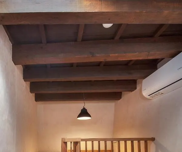 Domus Clodia, Sensing Rethymno's Old Town!